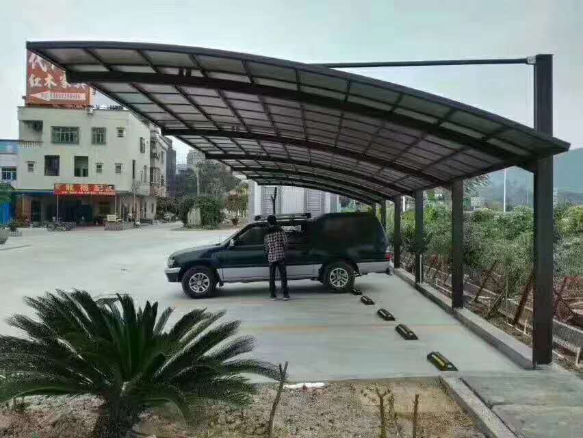 車棚正常維修才能安全使用！